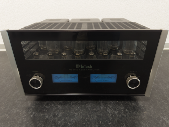 2nd Hand: McIntosh MC2102