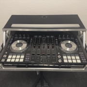 2nd Hand: Pioneer DDJ-SX & Flightcase