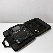 2nd Hand: 2x Pioneer DJ CDJ 2000 Nexus2 + Bag